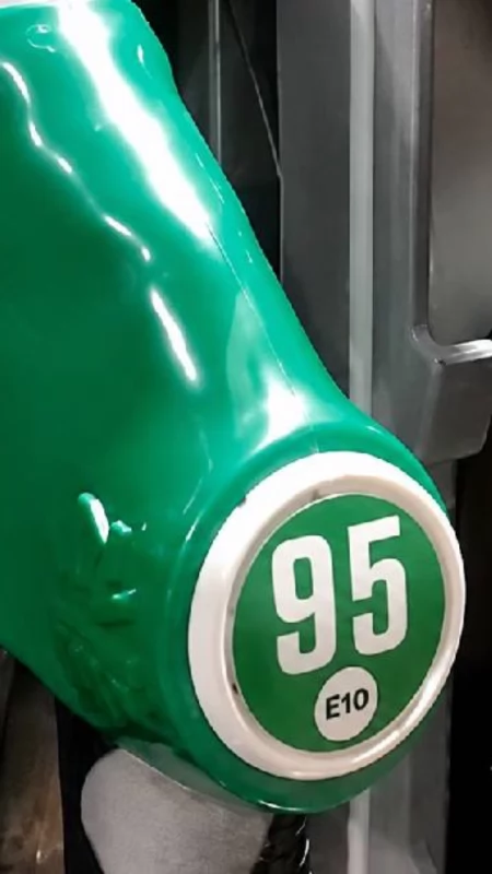 Na części stacji w Koninie brakuje benzyny 95. Kierowcy trafiają na wyłączone dystrybutory