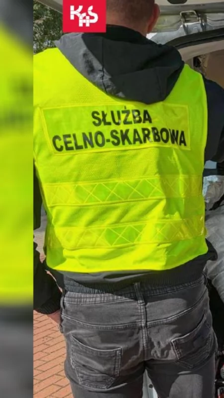 Ponad 200 tys. nielegalnych papierosów przejętych przez celników. Największe znalezisko w Koninie