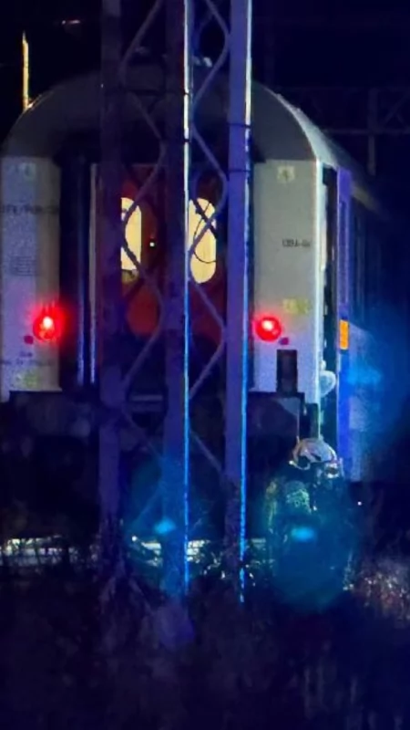 Tragedia na torach w Kole. Pociąg śmiertelnie potrącił człowieka, ruch w kierunku Warszawy wstrzymany