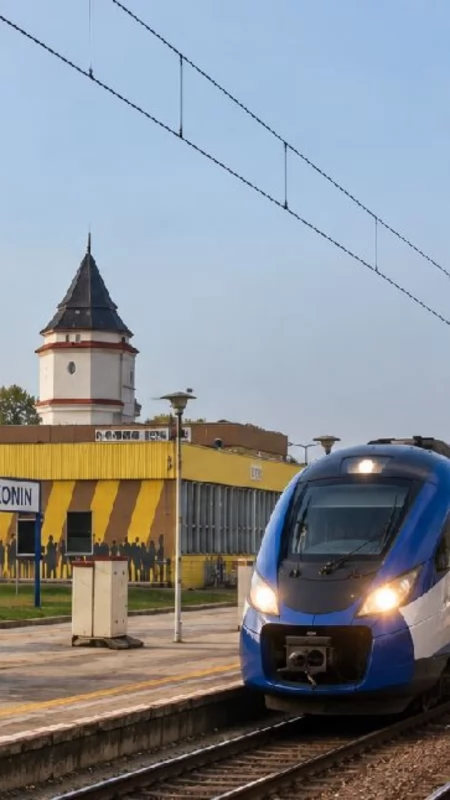 Konin traci nocną aptekę, może stracić także pociąg. Mieszkańcy mają powody do obaw