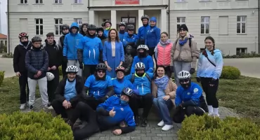 Rajd Rowerowy „Ku Świadomości Autyzmu” w Żychlinie – mocny głos młodzieży z powiatu konińskiego