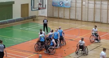 KSS Mustang Konin Mistrzem Polski! Najpierw rozgromili rywali 87:66, potem remisem przypieczętowali złoto w Kielcach