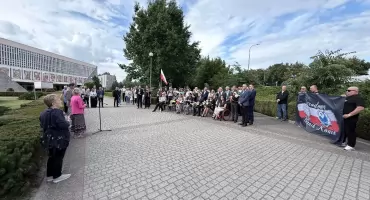 „Ta rana jest bardzo wielka”. Poruszające obchody Narodowego Dnia Pamięci Ofiar Ludobójstwa w Koninie