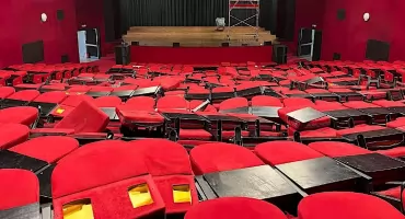 Wielkie zmiany w Konińskim Centrum Kultury. Z Dużej Sceny zniknęły setki foteli