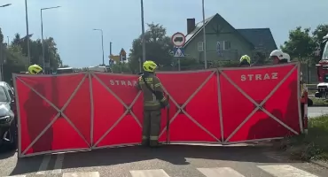Wypadek motocyklisty w Turku. Do rannego wysłano karetkę z Uniejowa