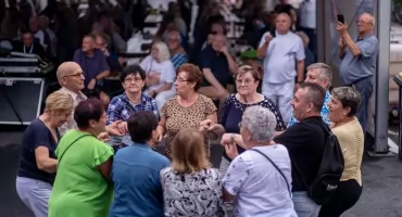 Biesiada Szewska ponownie ożywiła Kazimierz Biskupi. Regionalne smaki, muzyka i wspólne świętowanie