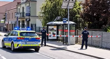 Siekiera i kij baseballowy w centrum Konina. Policja zatrzymała jedną osobę
