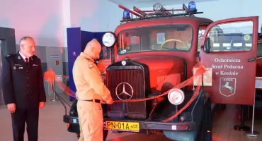 Zabytkowy Mercedes z Konina trafił do muzeum. Niezwykła historia wozu strażackiego z 1942 roku