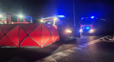 Tragedia na DK25 w Teodorowie. 47-letni pieszy zginął na przejściu
