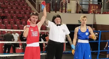 Igor Racinowski ma już medal Mistrzostw Polski! Pięściarz Zagłębia Konin powalczy o złoto